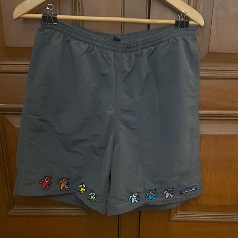 Men's Patagonia baggies with Grateful Dead Embroidery — small